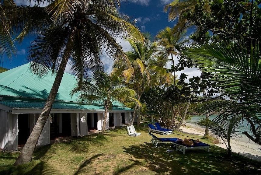 Sugar Reef Glossary: The Ultimate Guide to Bequia's Chic Beachfront Escape